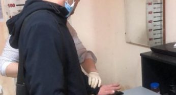 Полиция задержала хулигана, который избил водителя автобуса