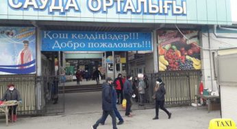 Предпринимателей Центрального рынка арендодатели бутиков заставляют покидать наработанные места и вывозить оттуда товар и оборудование