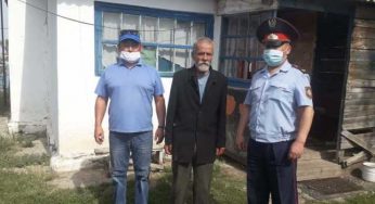 Предприниматель и полицейские помогли пенсионеру с жильем и работой в Костанайской области