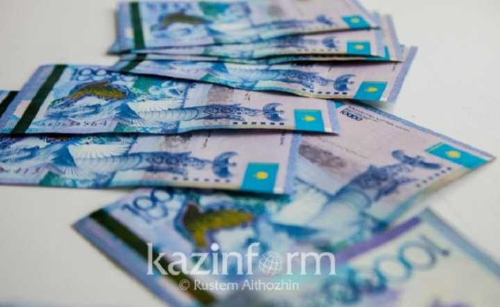 Повысить статус и зарплату социальных работников планируют в Казахстане