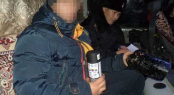 В Рудном задержали мужчину, наносившего на стены домов рекламу наркотиков