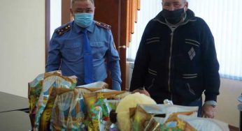 Костанайские полицейские осуществили новогоднюю мечту детей областного детского дома