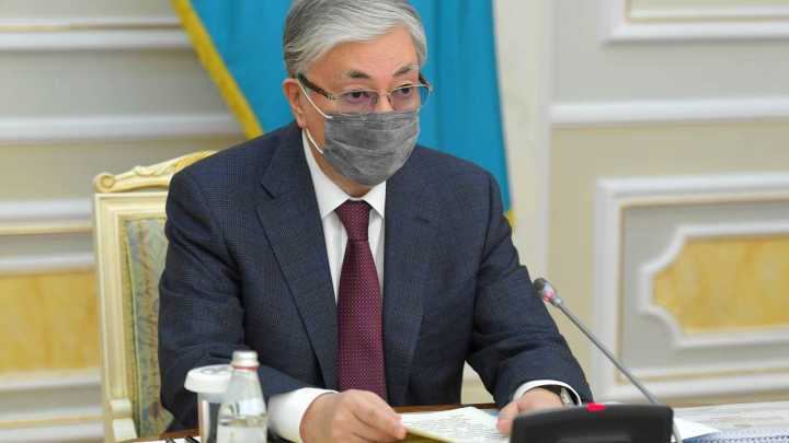 Токаев обратился к казахстанцам