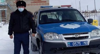 Гражданин Турции поблагодарил костанайских полицейских за помощь на дороге