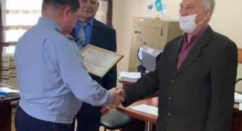 С юбилеем поздравили ветерана полицейские города Тобыл