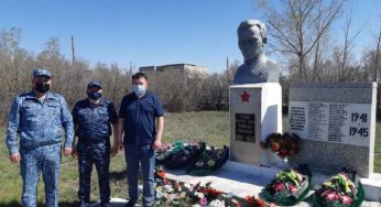 Обелиск Героя Советского Союза Тулегена Тохтарова обновили в Житикаре