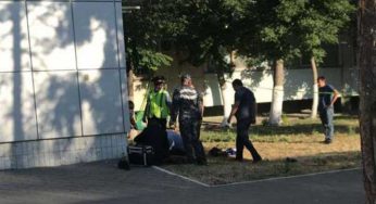 Зарезал жену на улице, потом ударил ножом себя – в Костанае прооперировали подозреваемого