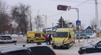 На перекрестке улиц Баймагамбетова-Наримановкая столкнулись две машины «Скорой помощи»