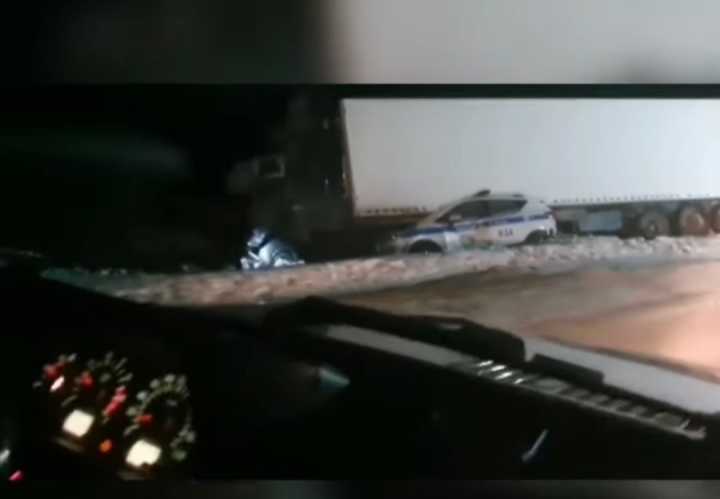 Причина ДТП на блок посту в Костанайской области — неисправность тормозов большегрузной автомашины