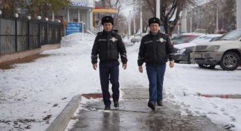 Украли магнитолу из машины — костанайские полицейские задержали воров в течении 10 минут