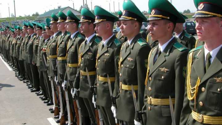 Показ военной техники и смотр приемов рукопашного боя пройдут в Костанае в День пограничника